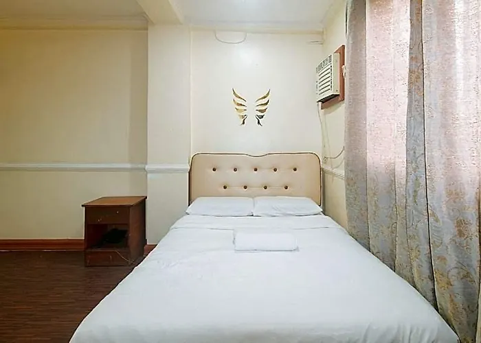 Westview By Reddoorz Hotel *