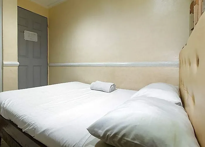 Westview By Reddoorz Hotel Cebu Stadt
